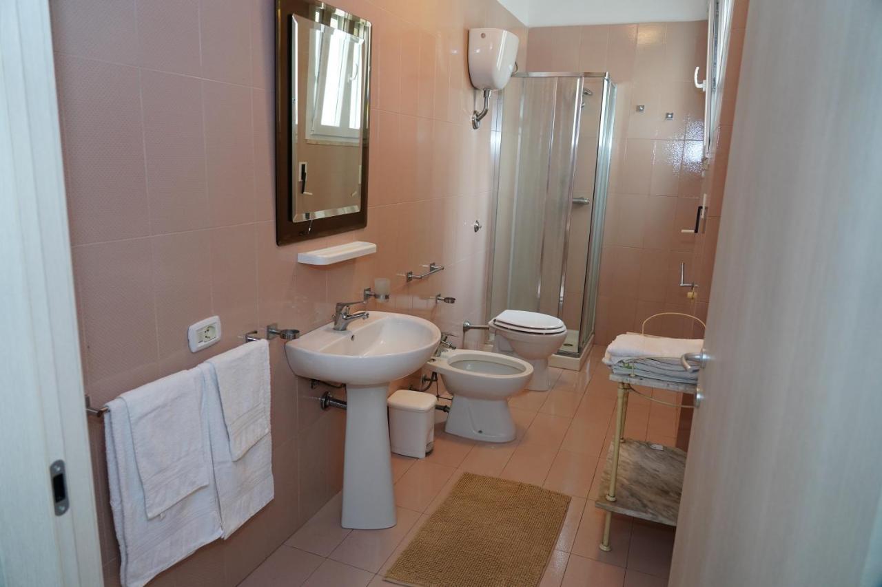B&B La Strea Porto Cesareo Bagian luar foto